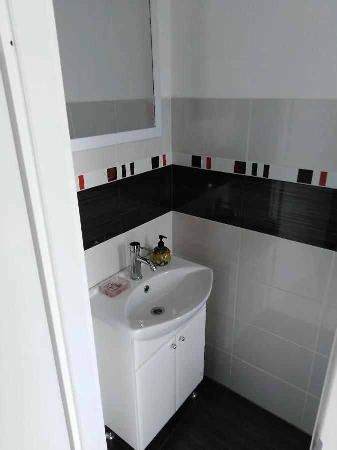 Alba Apartment Rijeka 0*,
